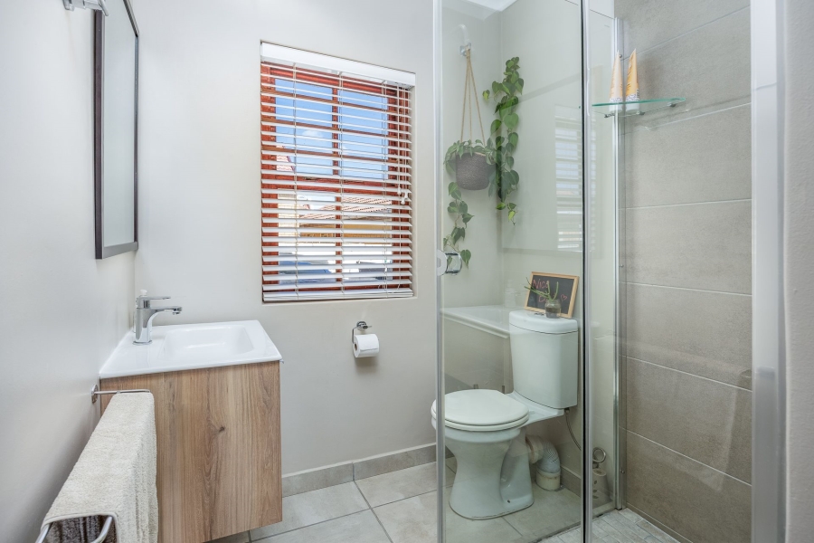2 Bedroom Property for Sale in D